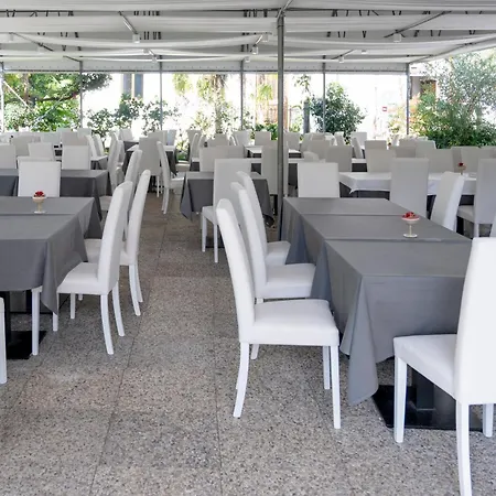 Szálloda Al Pellegrino - Ristorante Pizzeria Gradisca dʼIsonzo
